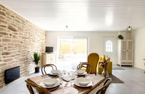 Fossemagne House | Maison chaleureuse à Fossemagne avec jardin et terrasse