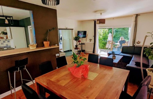 Besancon House | Maison chaleureuse 6, 8 personnes quartier Palente 3 chambres