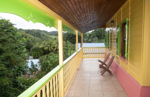 Gros-Morne House | Maison charmante à Gros-Morne avec terrasse et jardin