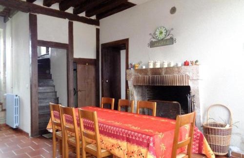 Fosse House | Maison charmante au bord de la Cisse avec jardin, parking et équipements modernes à Fossé - FR-1-491-382