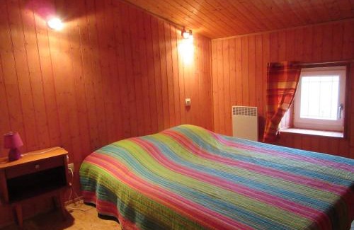 Moutiers-Sous-Chantemerle House | Maison charmante avec piscine partagée à Moncoutant