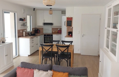 Montfarville House | Maison Classée 4 Étoiles, Proche des Plages et de Barfleur et Accessible à Tous
