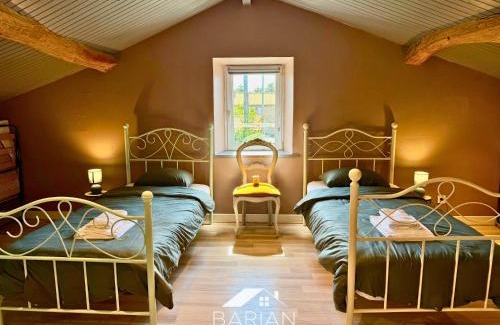 Saint Agnant House | Maison climatisée 8 personnes - 3 chambres - calme et détente