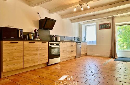 Saint Agnant House | Maison climatisée 8 personnes - 3 chambres - calme et détente