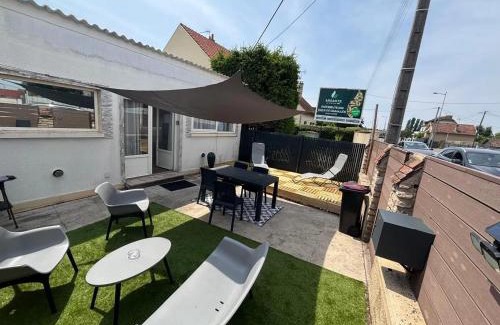 Saint-Andre-les-Vergers House | Maison confortable à Saint-André-les-Vergers 40 m², jardin