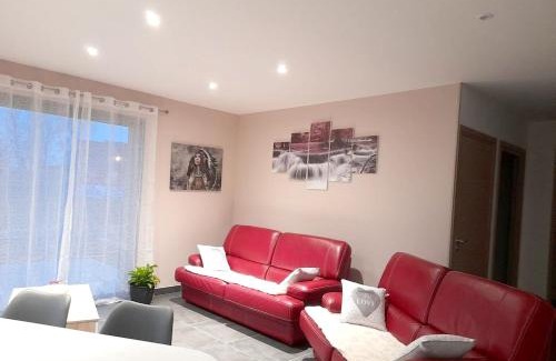 Coltines House | Maison confortable à Coltines 80 m² avec jardin spacieux