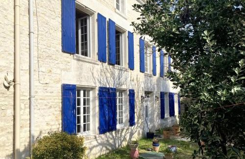 La Courade House | Maison confortable au cœur de Fleurac avec grand jardin