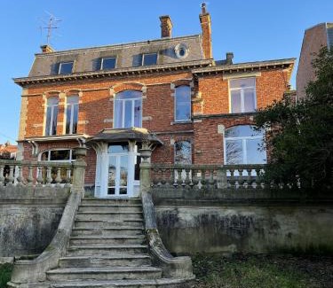 Bailleul House | Maison confortable avec piscine privée à Bailleul
