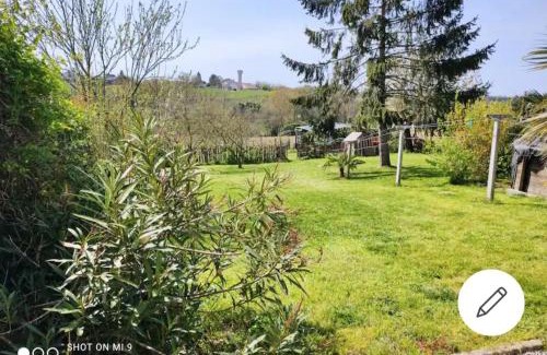 Habas Apartment | Maison cosy à la campagne, piscine et tranquillité
