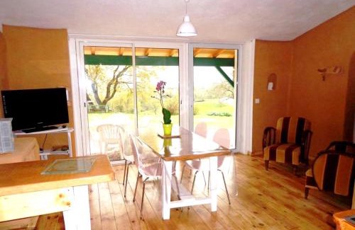 Estibeaux House | Maison cosy avec piscine privée à Estibeaux 38 m²