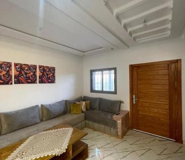 Ahrara Apartment | maison cotiére