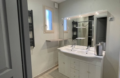Sainte-Livrade-sur-Lot House | Maison de Campagne au Calme