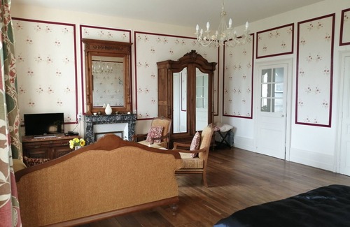 Saint-Quentin-sur-Charente Bed & Breakfast | Maison D'hôtes et Table D'hôtes à la Frontière du Limousin et du Périgord