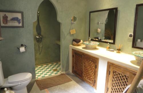 Aremd Bed & Breakfast | Maison d'Hôtes Kasbah Azul