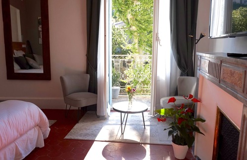 Montbazin Bed & Breakfast | Maison d'hôtes La Domitia