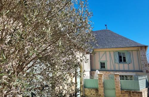 Le Lonzac Bed & Breakfast | Maison d'hôtes Les jardins Saint Eloi