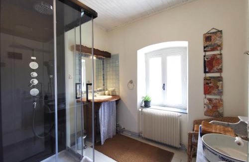 Sembadel Bed & Breakfast | Maison d'hôtes paisible avec petit-déjeuner près de la forêt - FR-1-582-509