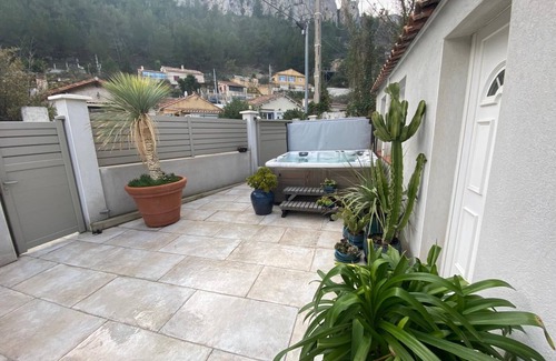 Niolon House | Maison Dans Calanque Proche Mer, Spa, Pétanque