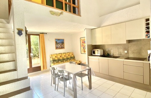 Oletta House | Maison Dans Hameau Près De St Florent Avec Piscine Et Tennis En Commun