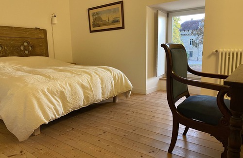 Frontenay House | Maison Dans les Dépendances du Parc du Château de Frontenay