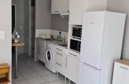 Le Bernard House | Maison de 1 Chambre Pour 2 Personnes