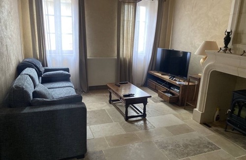 Fay House | Maison de Campagne à 15 Minutes du Circuit des 24h