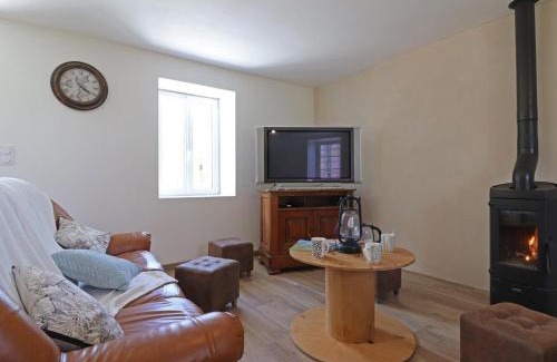Merri House | Maison de charme avec grand jardin, jeux pour enfants, et équipements modernes à Merri - FR-1-497-137