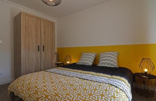Merri House | Maison de charme avec grand jardin, jeux pour enfants, et équipements modernes à Merri - FR-1-497-137