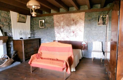 Lascelle House | Maison de charme dans le Parc des Volcans d'Auvergne avec terrasse