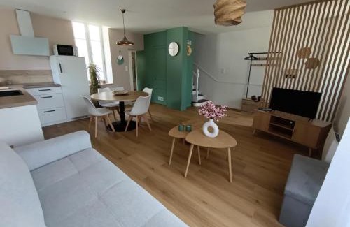 Saint-Laurent-sur-Sevre Apartment | Maison de la Rochejaquelein