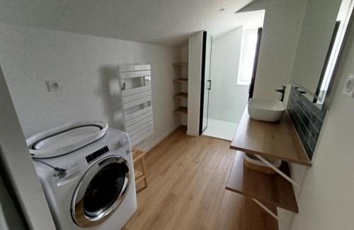 Saint-Laurent-sur-Sevre Apartment | Maison de la Rochejaquelein
