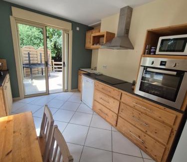 Mouchamps Villa | Maison de Gare, 8 personnes, 20 min PUY du F