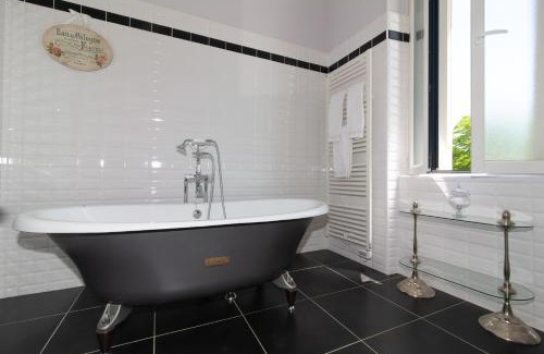 Saint-Androny Bed & Breakfast | Maison de Jean
