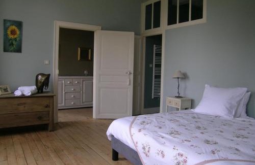 Cerilly House | Maison de maître rénovée avec piscine privative et espace bien-être - FR-1-489-399