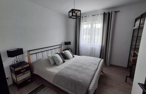 Eyrans House | Maison de style industriel