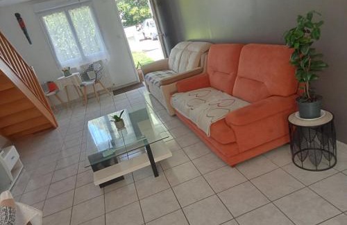 Douarnenez House | Maison de vacances avec terrasse couverte pour 6 près des plages et commodités