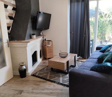 Cote Ouest Ormeaux House | Maison de ville avec extérieur au calme.
