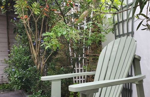 Morlaix House | Maison de Ville Avec Petite Cour Abritée. Animaux de Compagnie Acceptés !