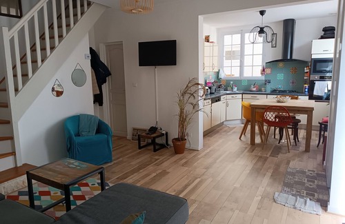 Pomponne House | Maison de Ville Avec Terrasse de 30 m2, Proche des Transports en Commun et Paris