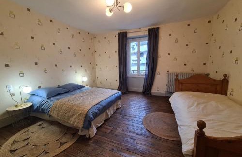 Scoury House | Maison de ville conviviale avec jardin proche d'Argenton-sur-Creuse - FR-1-591-628