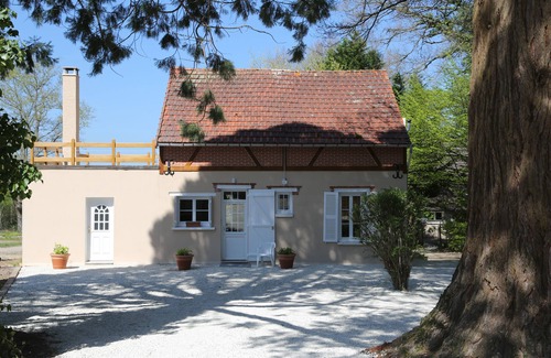 Gien House | MAISON DES SEQUOIAS - DOMAINE DE LA CAILLARDIERE