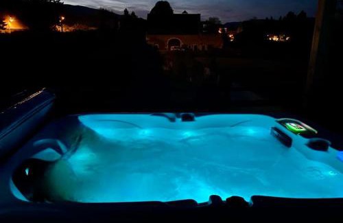 Champagne-en-Valromey House | Maison des Vues Imprenables, Jacuzzi, 1h15 Geneva