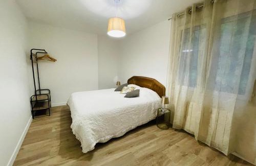 Veyre-Monton House | Maison Des Vignes