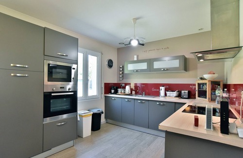 Vains House | Maison du Bonheur - Parking - Wifi