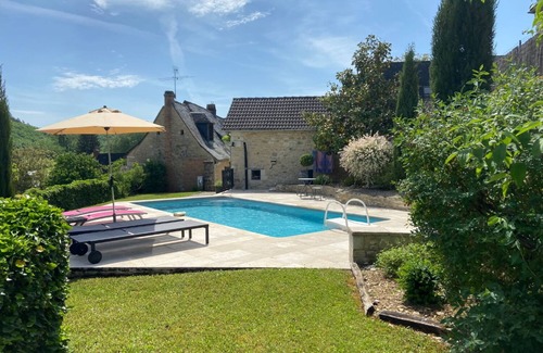 Saint-Amand-de-Coly House | Maison du Bourg with private pool - Charming gîte for 4 near SARLAT