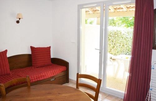 Vallon-Pont-d'Arc House | Maison Duplex 6 Pers. avec Terrasse, Piscine Chauffée, Parking Gratuit - Vallon-Pont-d'Arc - FR-1-382-55