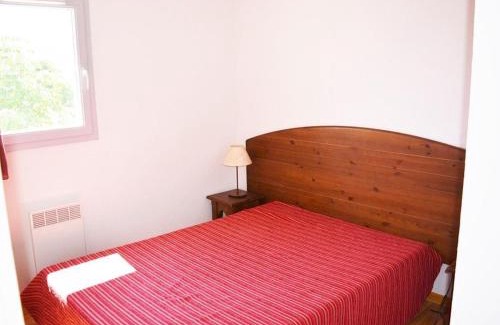 Vallon-Pont-d'Arc House | Maison Duplex 6 Pers. avec Terrasse, Piscine Chauffée, Parking Gratuit - Vallon-Pont-d'Arc - FR-1-382-55
