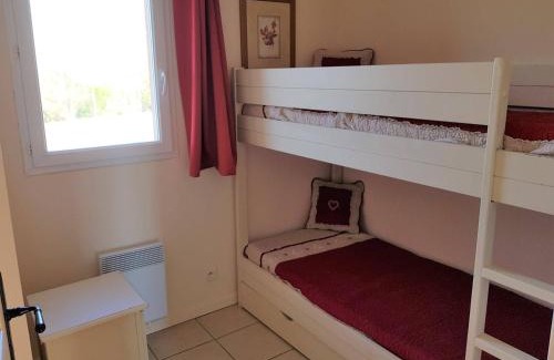Rouret House | Maison Duplex 8 Pers avec Terrasse, 3 Ch, Parking Gratuit, Animaux Admis, Accès Piscine - FR-1-382-128