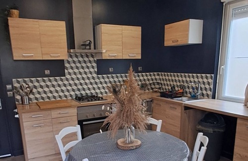 Vitre House | Maison Entiere Dans Vitré, Parking Privé