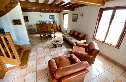 Ladoix-Serrigny House | Maison familiale dans village viticole
